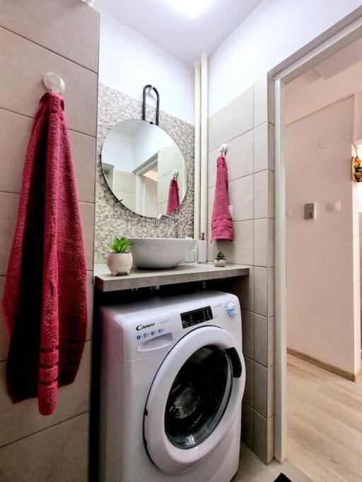 Апартаменты Ultracentral Magheru Studio Бухарест Экстерьер фото