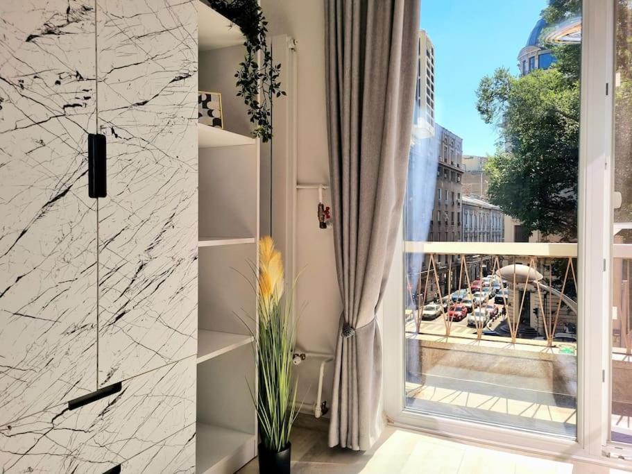 Апартаменты Ultracentral Magheru Studio Бухарест Экстерьер фото